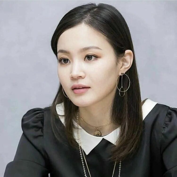 Ли хаи. High lee. Lee hi holo album. Lee hi певица. Lee hi певица.