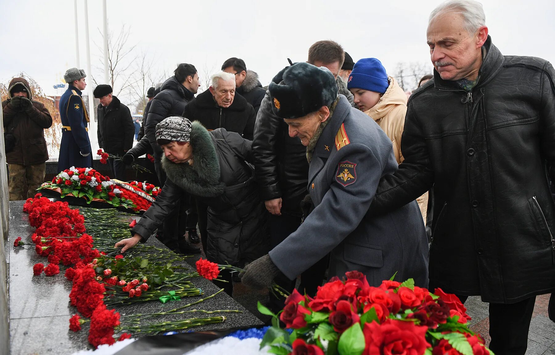 81 Годовщина освобождения города Калинина Обелиск Победы. Тверь освобождения 172. Ветераны Великой Отечественной войны. Памятный митинг посвященный. 81 годовщина освобождения