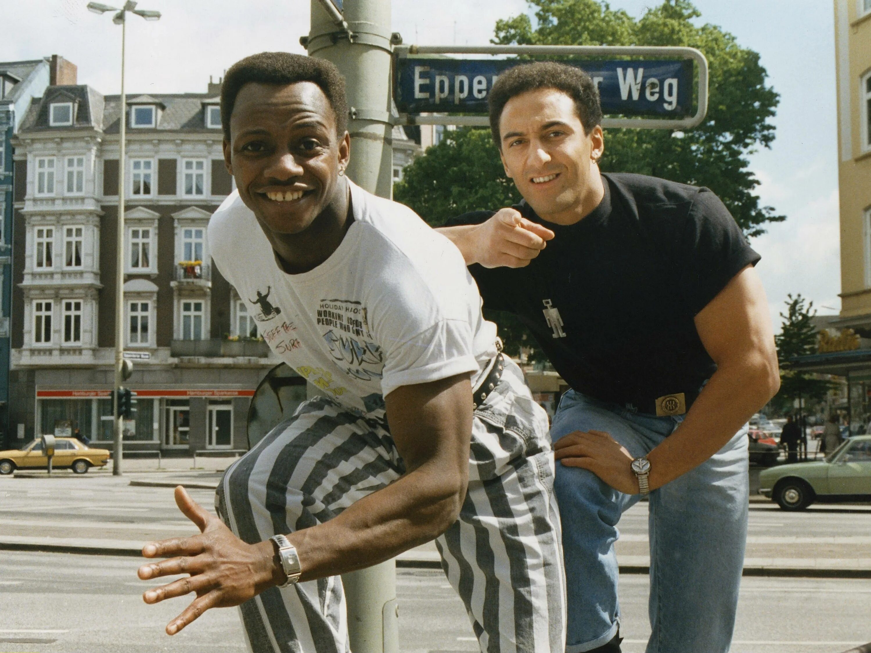 London boys harlem desire. London boys дуэт. Лондон бойс эдем эфраим. Группа лондон бойс фото. Группа 80-х boys london.