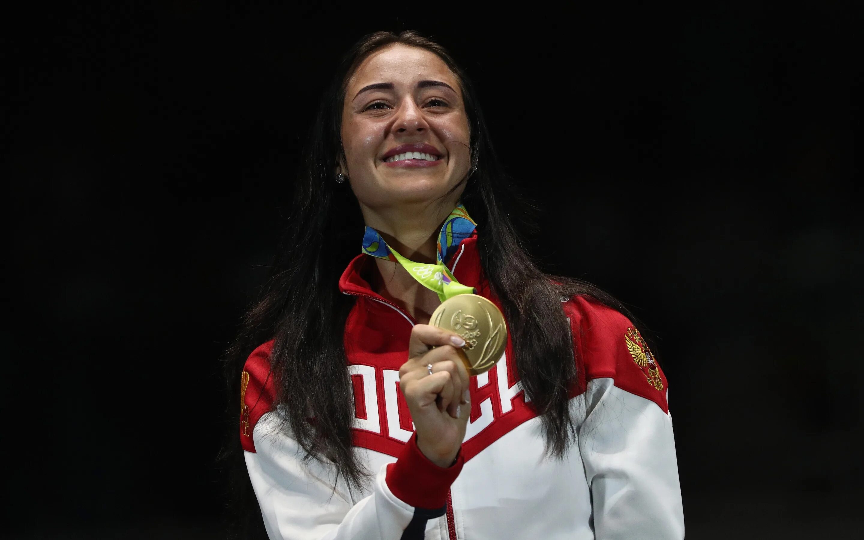 Сборная команда по фигурному катанию 2014 сочи. Олимпийскую чемпионку годами. Сборная россии на олимпиаде в сочи. Сборная россии на олимпиаде в сочи. Олимпийскую чемпионку годами.