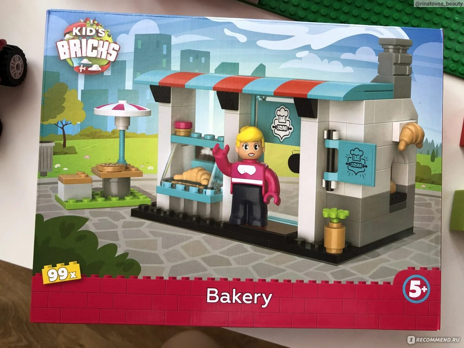 Конструктор детский пластмассовый. Набор кирпичиков. Kids bricks. Kids bricks. Лего кубики.