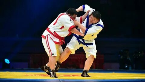 Әйелдер дәретханада жыныстық қатынасқа түседі