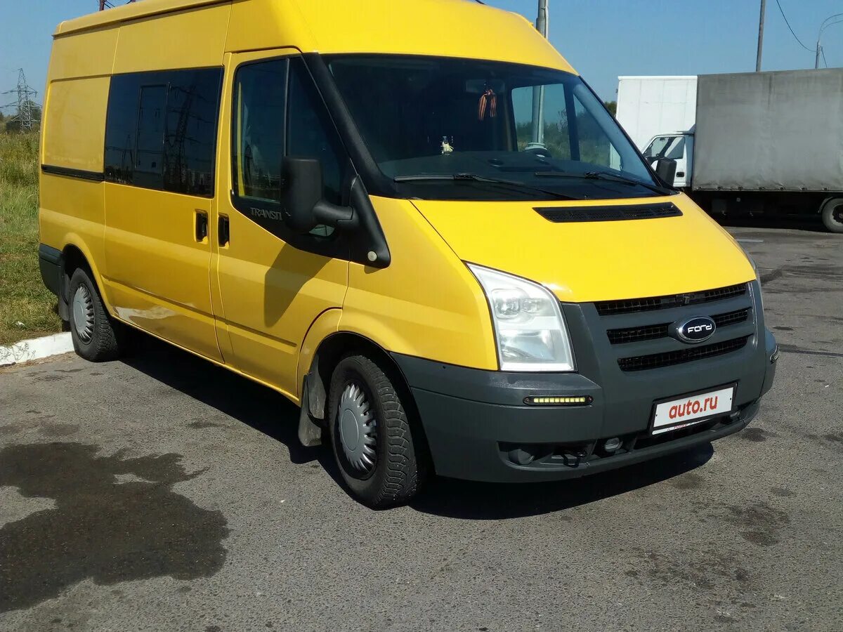 Форд грузопассажирский купить бу. Ford Transit желтый. Ford Transit 2011 года. Ford Transit Грузопассажирский (5+1). Ford Transit 2011 фургон.