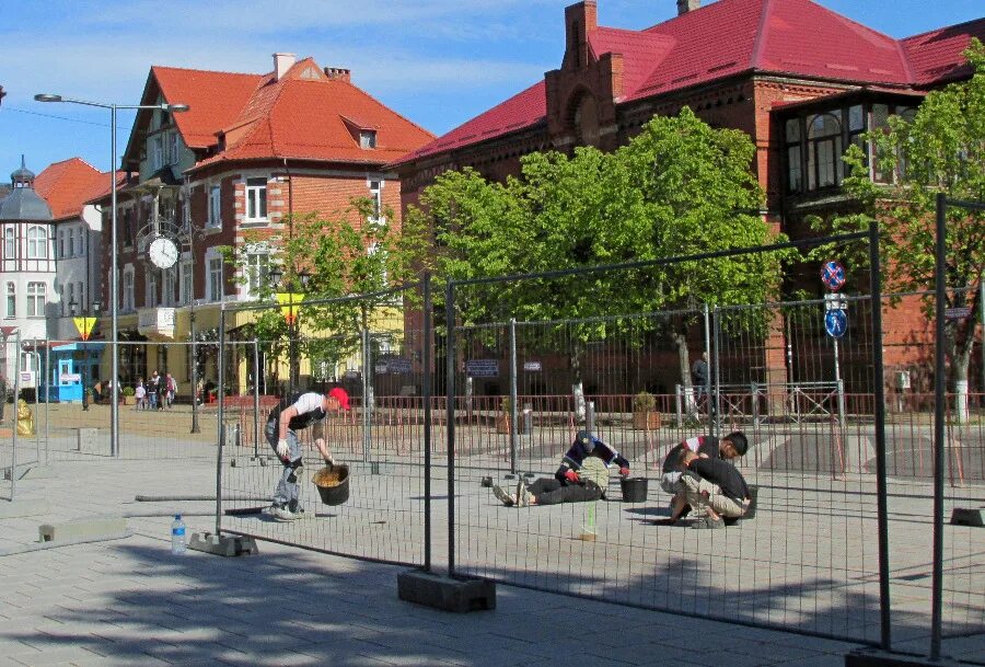 Погода в зеленоградске в июне. Зеленоградск Центральная площадь. Зеленоградск Центральная площадь благоустройство. Зеленоградск пешеходная улица. Зеленоградск благоустройство.