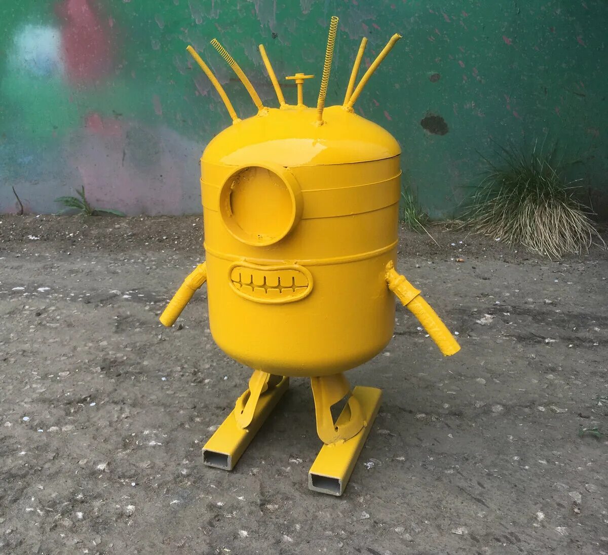 Сделано из баллонов. Сделано из баллонов. Мангал из газового баллона. Мангал из ресивера компрессора. Барбекю из газового баллона.