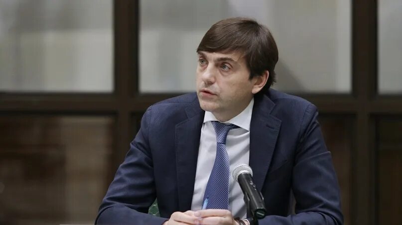Кравцов сергей сергеевич министр 2022. Сергей сергеевич кравцов. Сергей сергеевич кравцов. Сергей кравцов министр образования. Сентябрь министр.