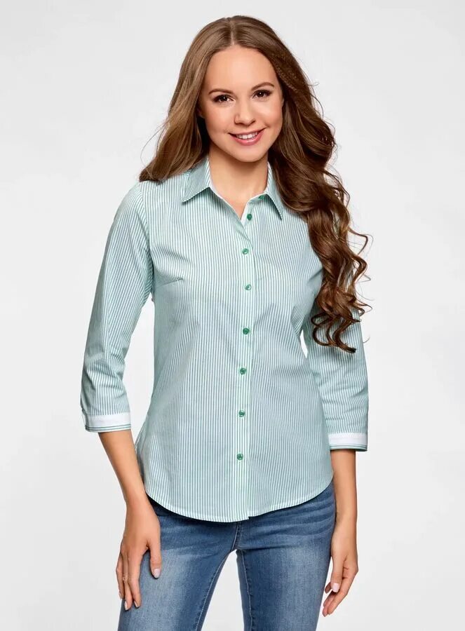 Женщина в рубашке. Блузка женская. Стильные блузки. Рубашки женские стильные. Рубашка женская.