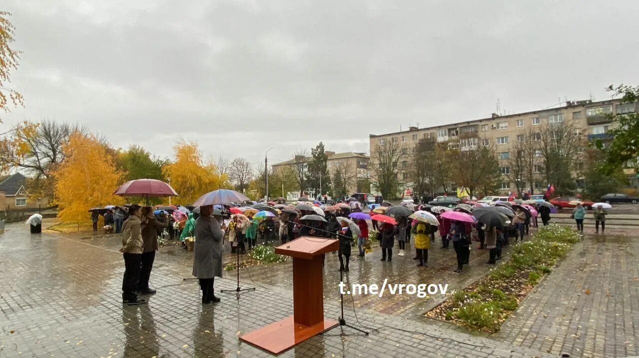 Погода в веселом запорожской. Запорожье улицы. Россия улица дождь. Запорожье сегодня. События в Запорожье сейчас.