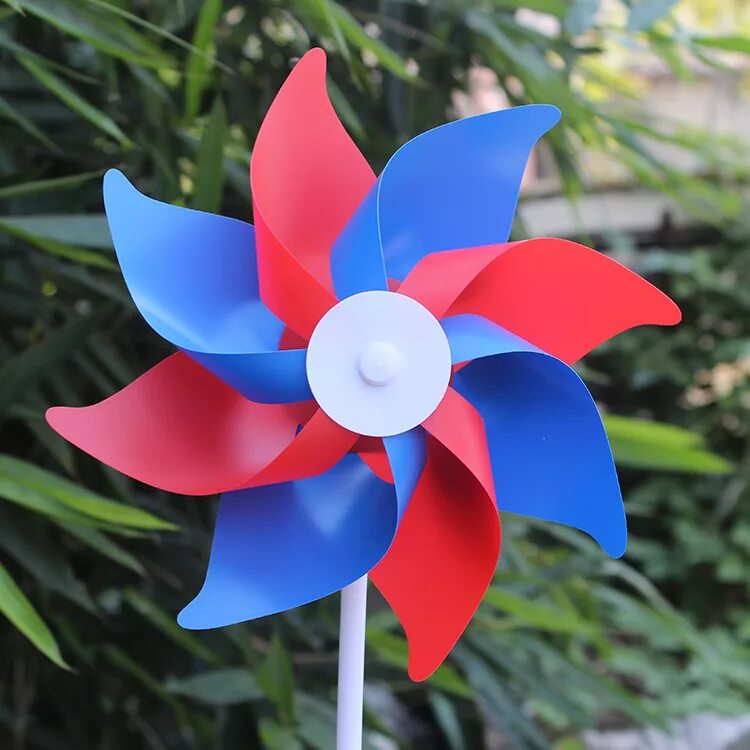 Ветряк отпугиватель кротов. Вертушка отпугиватель кротов ветряной. Отпугиватель кротов вертушка. Вертушки от кротов отпугиватель кротов. Вертушка из пластиковой бутылки.