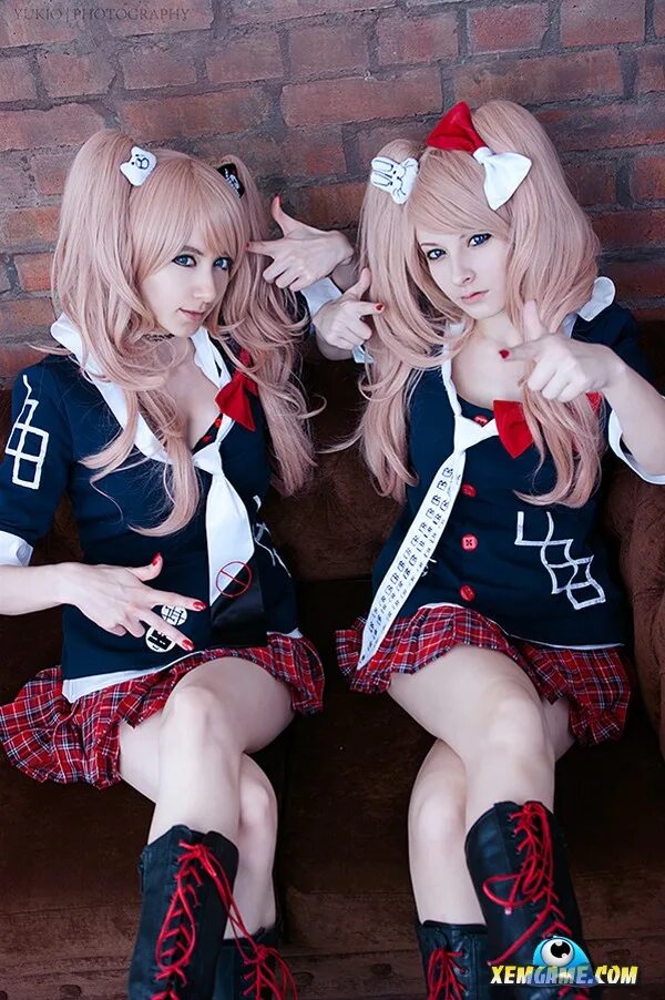 Junko Enoshima Cosplay. Джунко Эношима косплей. Косплей в школе. Cosplay school