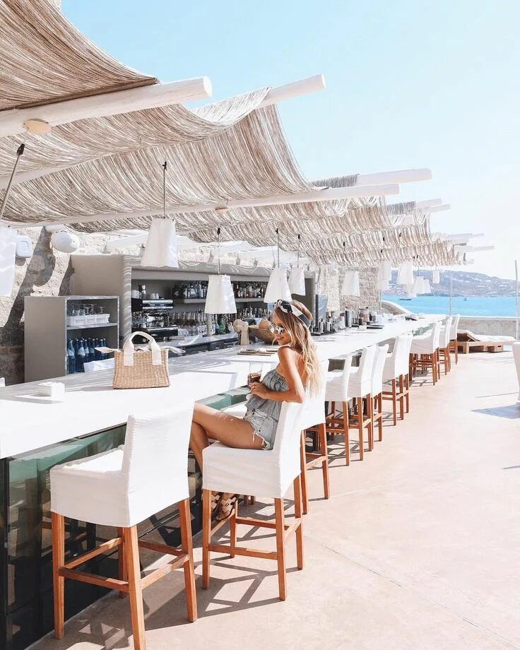 Пляжный бар. Бары в бали пляжные. Бар на пляже. Zakynthos all inclusive. Costa navarino греция ресторан.