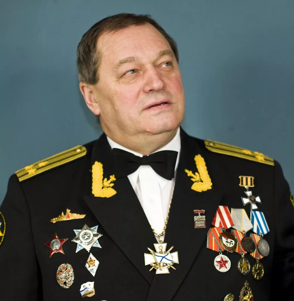Вице адмирал цимлянский. Вице Адмирал Сиденко.