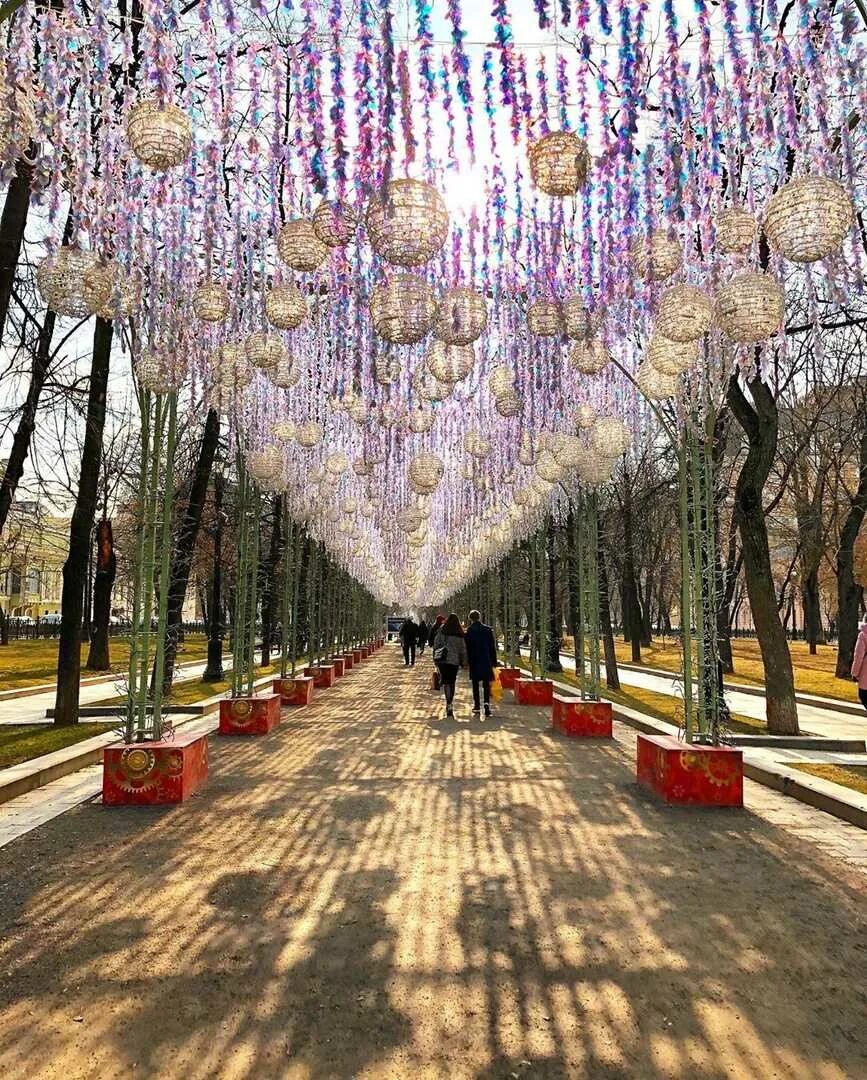 В каком парке погулять. Тверской бульвар Москва. Тверской бульвар Бульварное кольцо. Тверской бульвар парк. Тверской бульвар Москва летом.