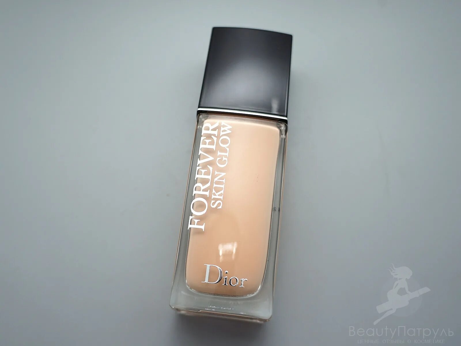 Тональный крем диор форевер. Dior forever тональный крем 2n. Dior тональное средство. Тональный крем диор скин глоу. Dior forever skin glow.