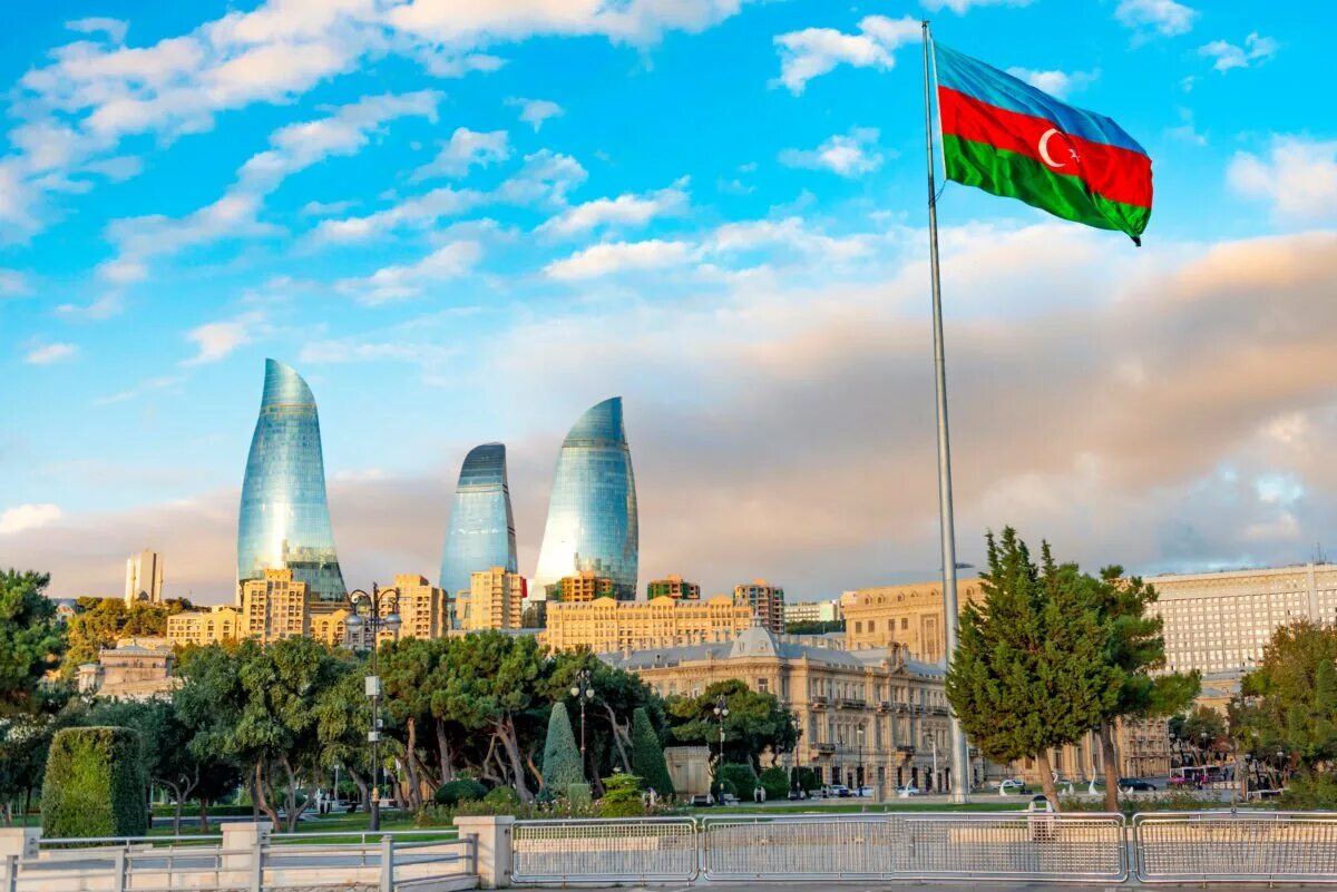 Баку какое государство. Флаг Баку Азербайджан. Азейбарджан столица. Азер столица Азербайджана. Азербайджан. Сити Азербайджан Баку.