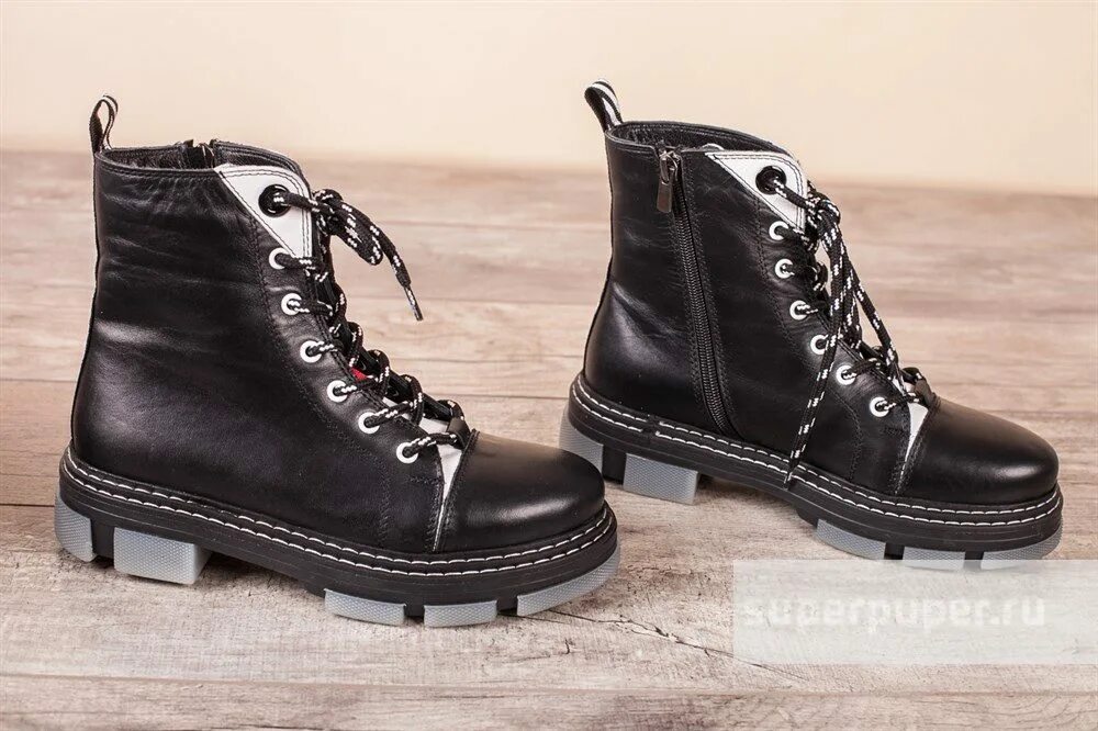 Ботинки минус. Ботинки baffin apex. Piniolo реклама. Ботинки женские зимние marvin 18495. Ботинки минус.