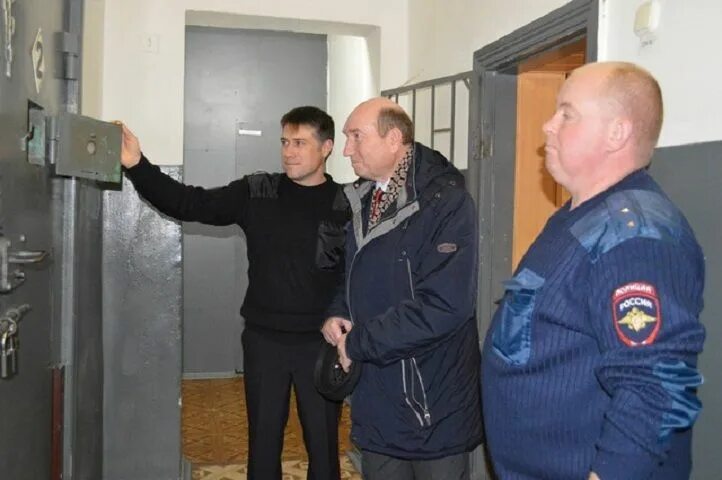Специальный приемник для лиц. Спецприемник административно арестованных. приемник распределитель для административно задержанных. спецприёмник для административно задержанных. спецприёмник в полиции.