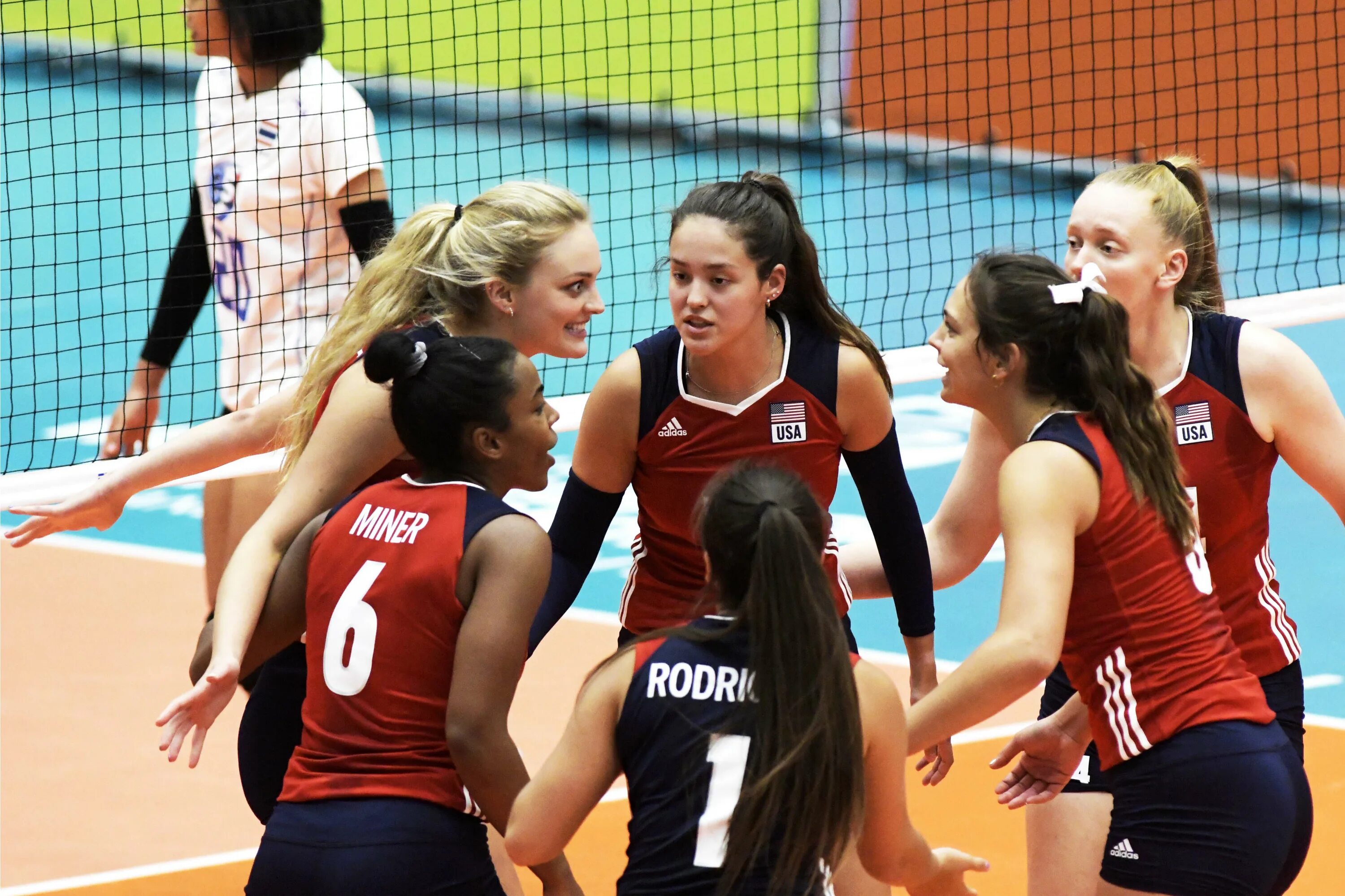 Нидерланды волейбол женщины. Женский волейбол СССР. Women's Volleyball Championship ps2. Джорджия Авенья Volleyball. Игры 20 волейбол