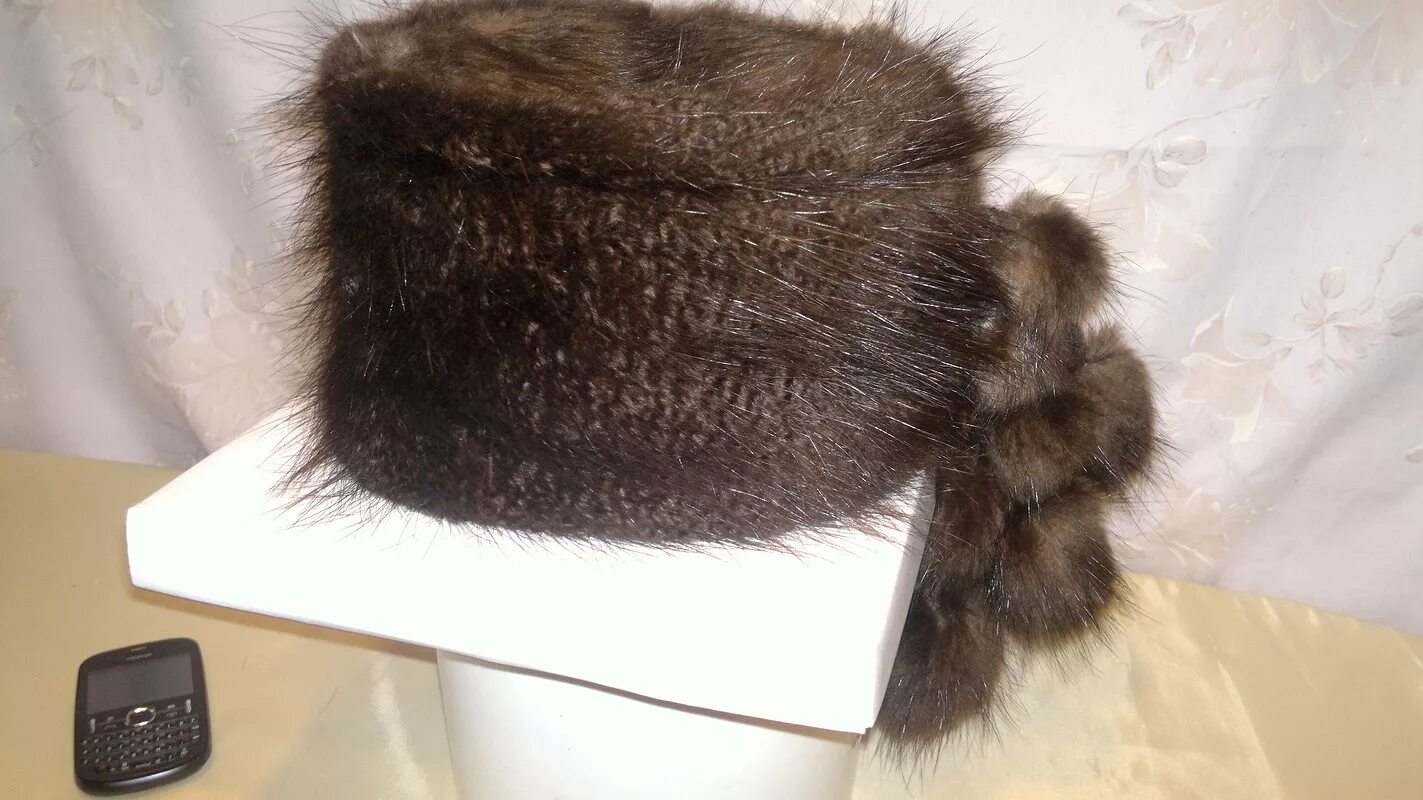 Переделка меховых шапок. Из норковой шапки переделка. Комбинированная меховая шапка. Перешить шапку из норки. Старая норковая шапка.