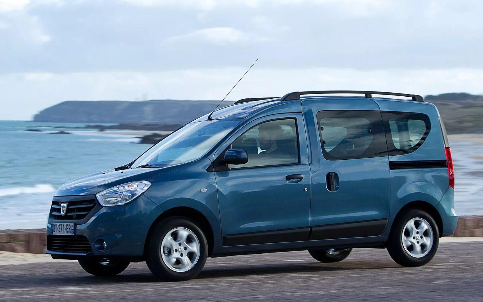 Dacia dokker. Dacia dokker 2013. рено доккер 2015. рено докер 2. рено докер 2013.