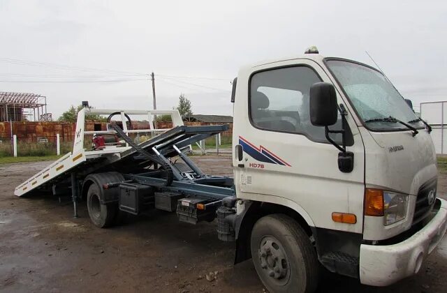 Эвакуаторная платформа 3307 гидро. Эвакуаторы со сдвижной платформой и лебедкой. Эвакуатор гидроплатформа. Эвакуатор гидроплатформа. Ивеко дейли 70с15 эвакуатор со сдвижной платформой.