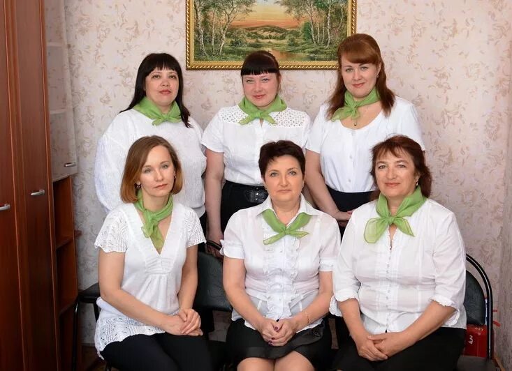 Цзн курганская область. Коллектив центра занятости. Центр занятости Каргаполье. Женские трудовые коллективы школа. Центр занятости Вавож.