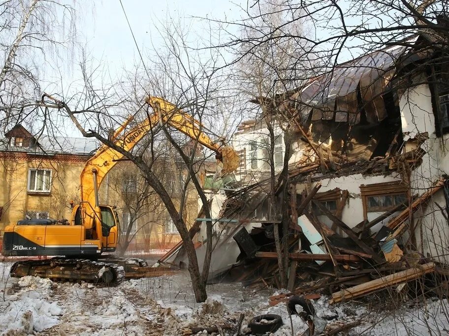 аварийные дома самара. снос жилья в новосибирске. римского корсакова 12 новосибирск. снесенный дом. здание под снос.