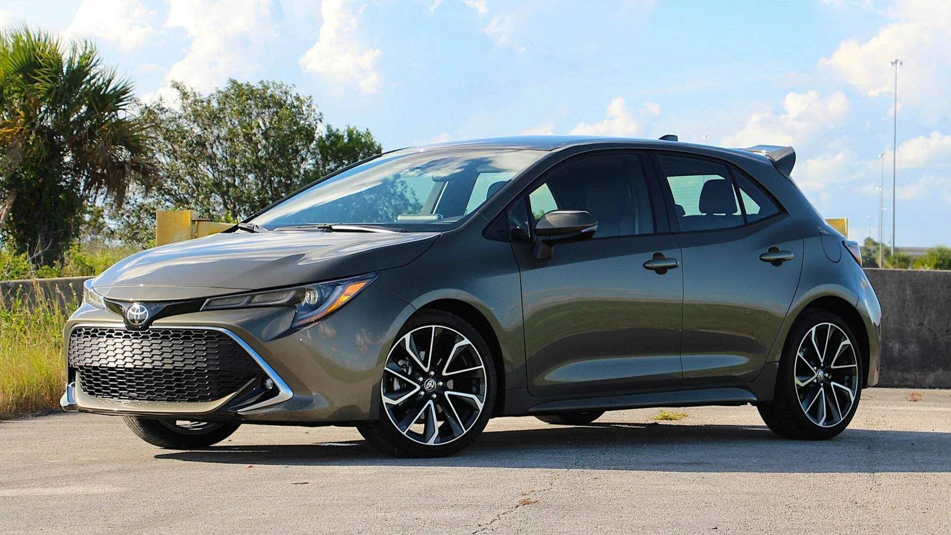 Тойота Королла хэтчбек 2019. Тойота Королла XSE 2019. Toyota Corolla 2019 хэтчбек. Toyota Corolla Hatchback 2016.