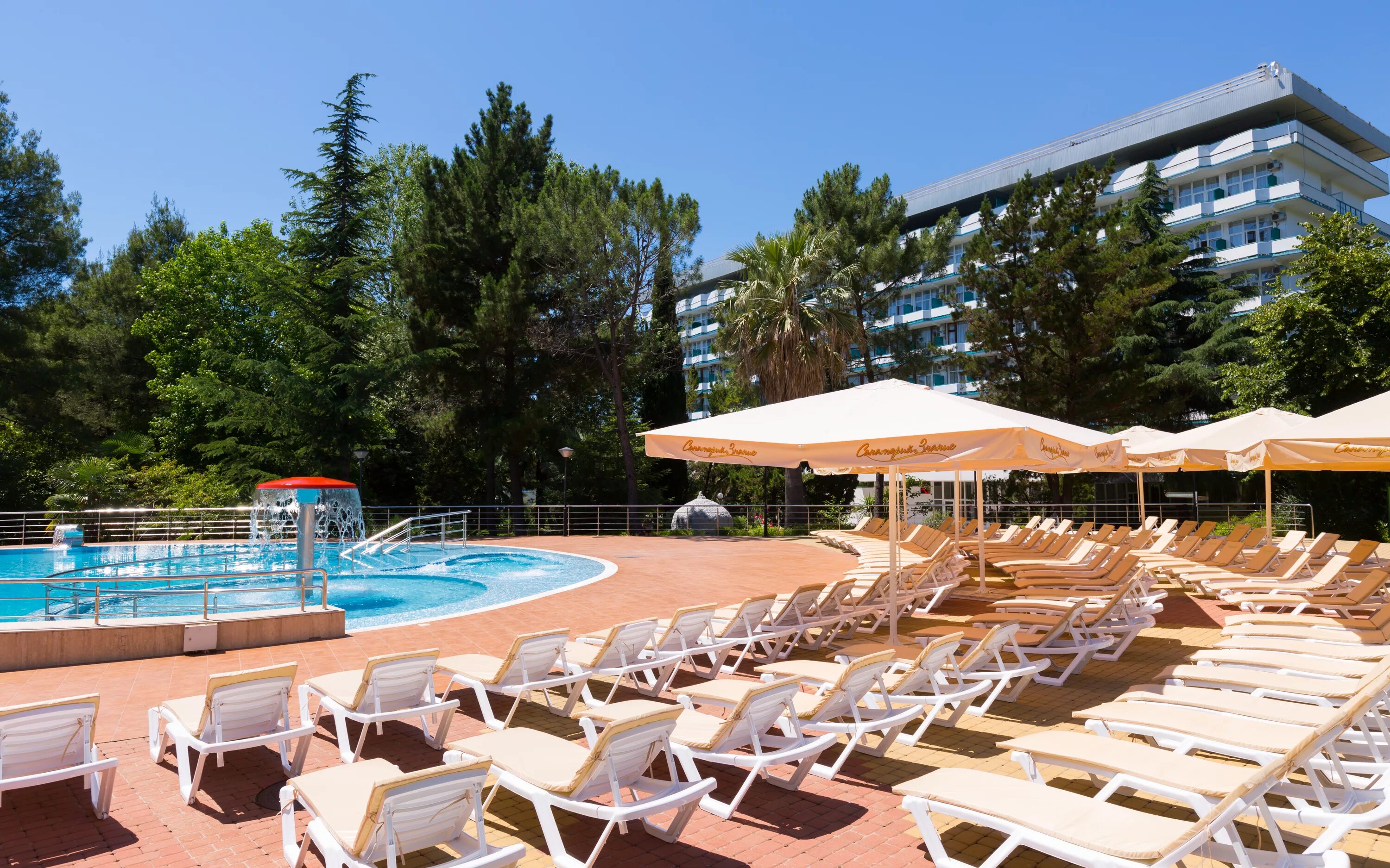 пансионаты с пляжем санатории. лагерь солнечный кабардинка 2022. санаторий форос ялта. лоо отель аквалоо. пансионаты с пляжем санатории.