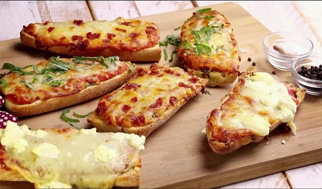 Chicken and Gravy Stuffed Baguette Stuffed baguette, Chicken, Sandwich recipes