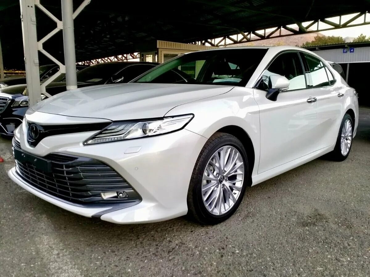 Camry 70 белый перламутр. Камри 55 белый перламутр. Камри 80 белая. Тойота камри 70 белый перламутр. Тойота камри 70 белый перламутр.