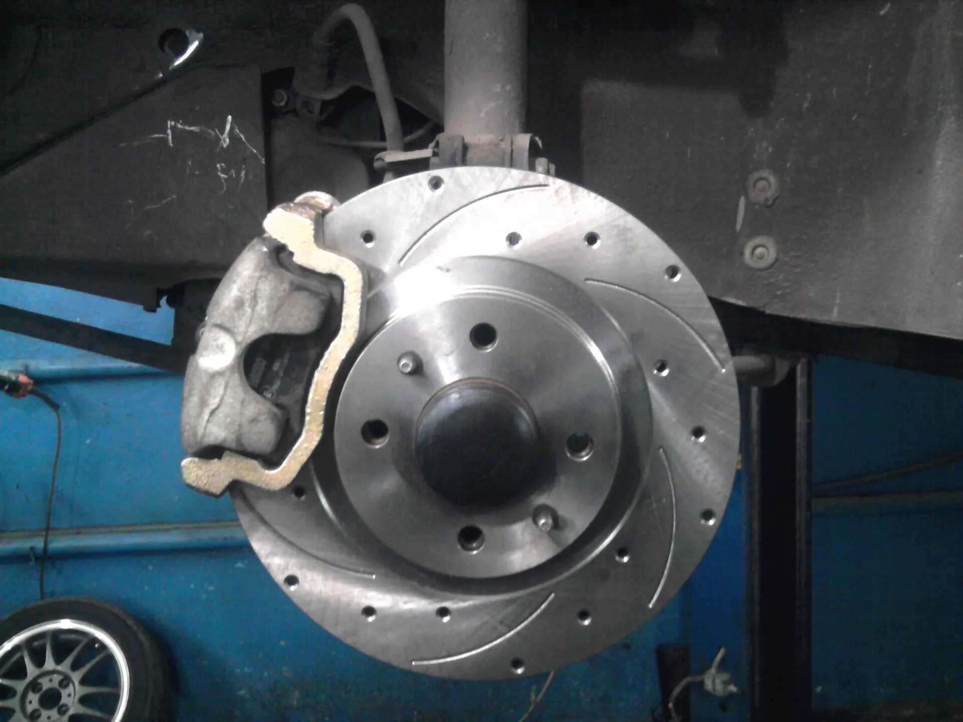 14 вентилируемые тормозные диски. 14 вентилируемые тормозные диски. 14 вентилируемые тормозные диски. Диск тормозной ваз-2110 13' вентилируемый lada. 14 тормозные диски на ваз 2114.