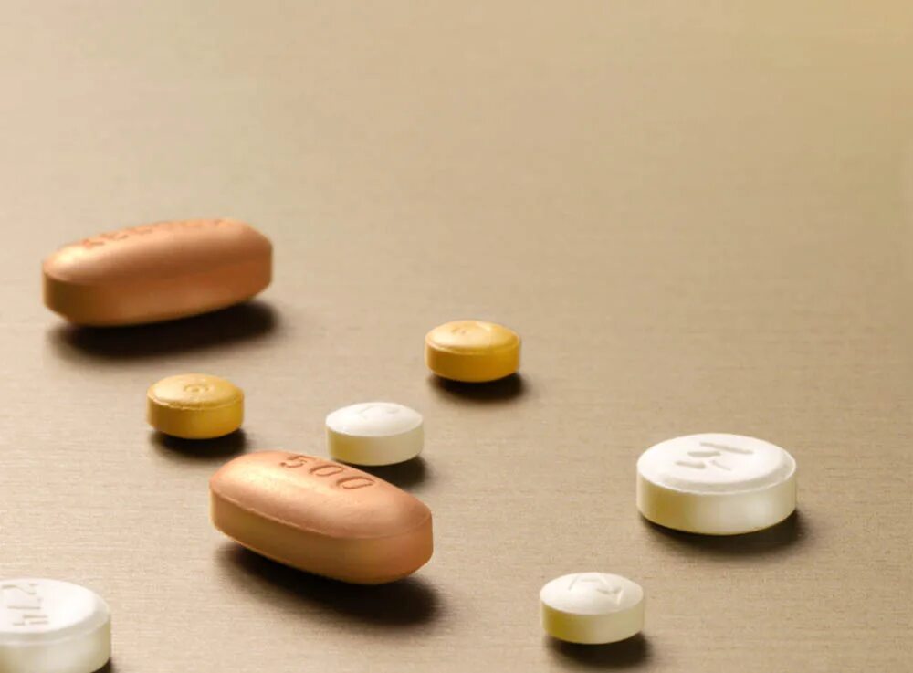 Take an aspirin. Аспирин лекарство. Аспирин свечи. Диаспирин. Аспирин эффекты.