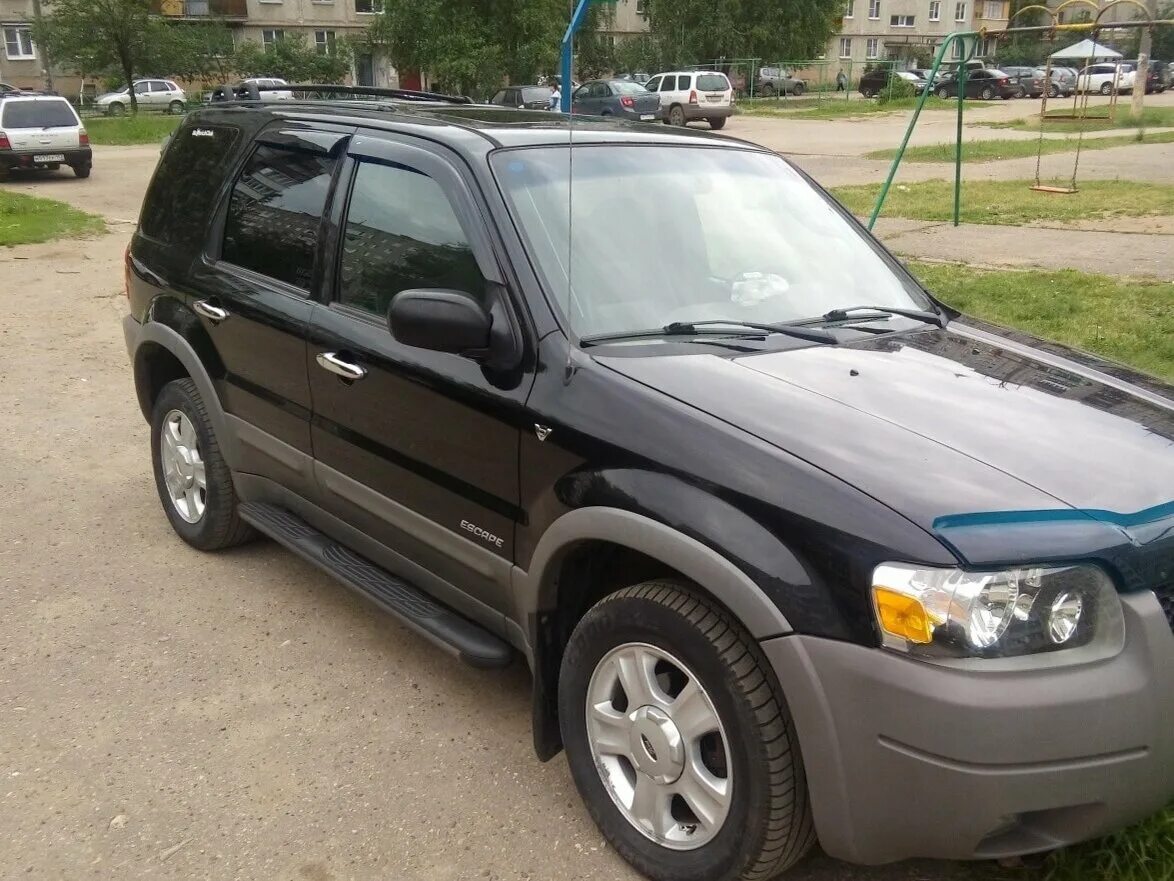 Внедорожники 2000 года. Ford Escape 2000 год. Форд джип 2000. Форд джип 2000 года. Форд Эскейп белый 2000 год.