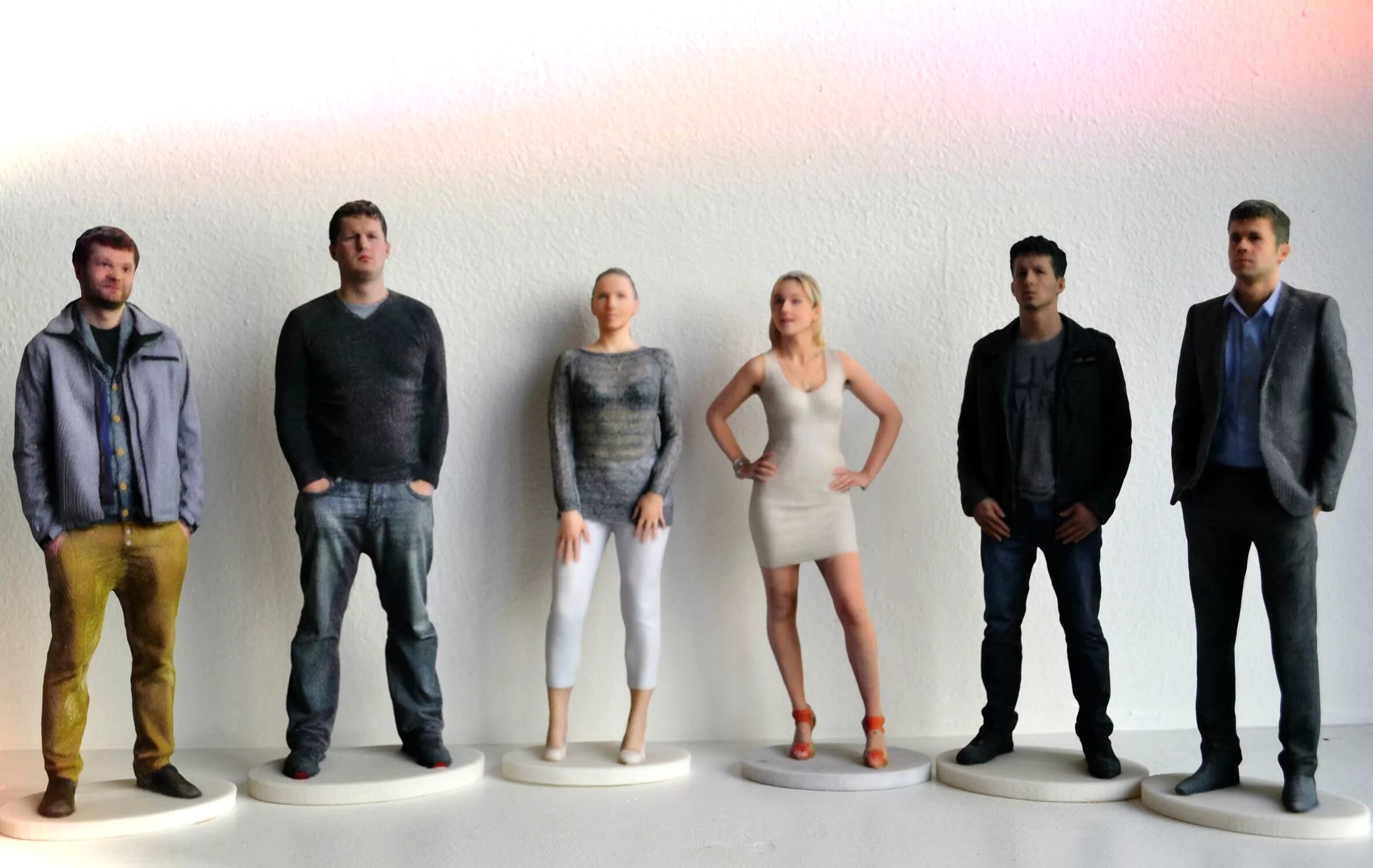 Модель человека фотографиям. Фигурки людей на 3д принтере. 3d принтер фигурки людей. Фигура человека на 3д принтере. 3d фигурка человека.