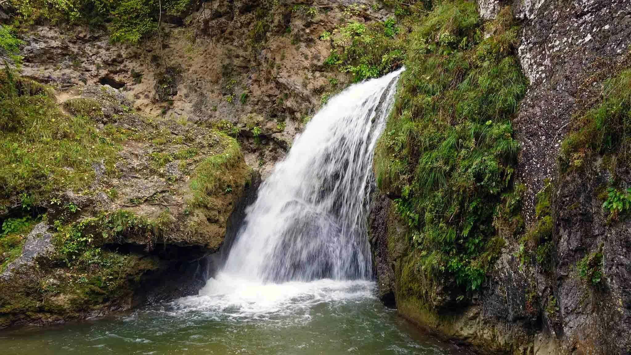 Жемчужный водопад Кисловодск. Дзинага водопады. Водопад Байради в Северной Осетии. Дигория водопад жемчужный.