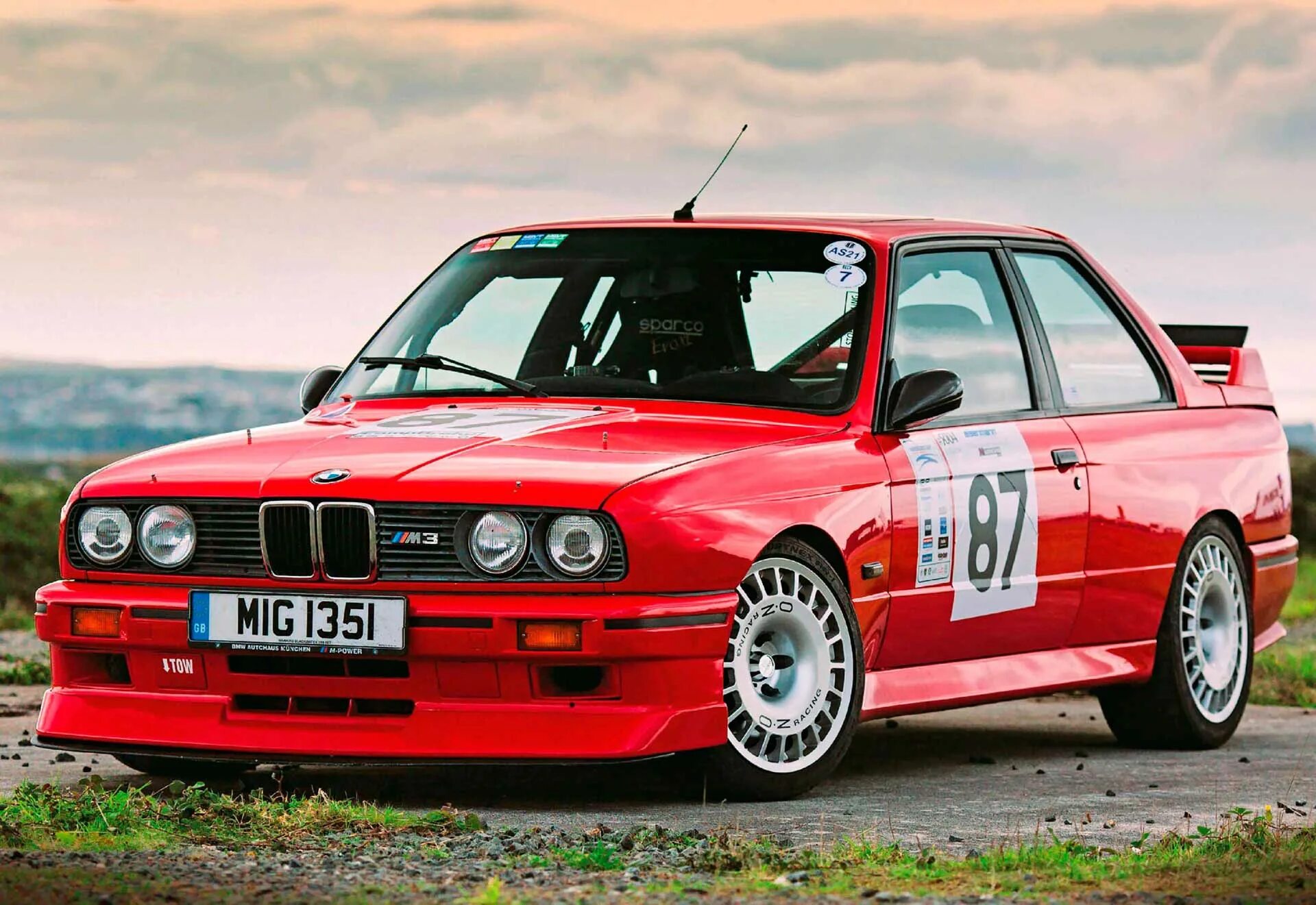 Сохранение бмв е30. Bmw m3 e30. bmw 3 e30. бмв е30 m3. bmw m3 e30 sport.