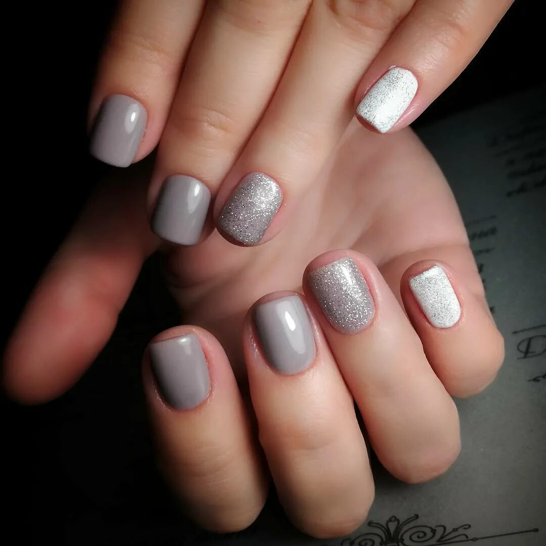 тёмно серый маникюр. маникюр на короткие серый цвет. маникюр на короткие серый цвет. маникюр на короткие серый цвет. серые ногти.
