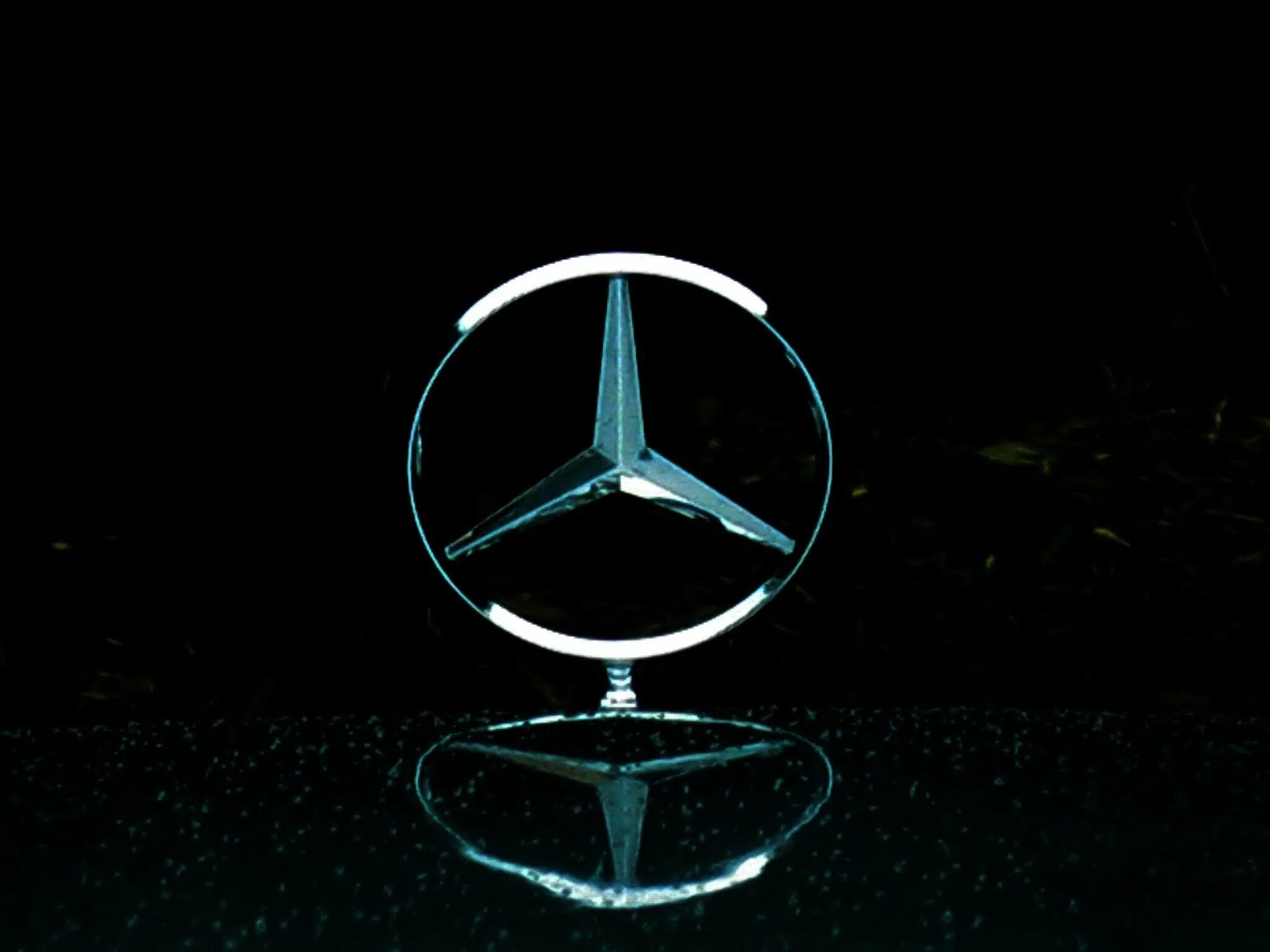 Мерседес лого. Значок Мерседес. Mercedes Benz logotipi. Мерседес Emblem.