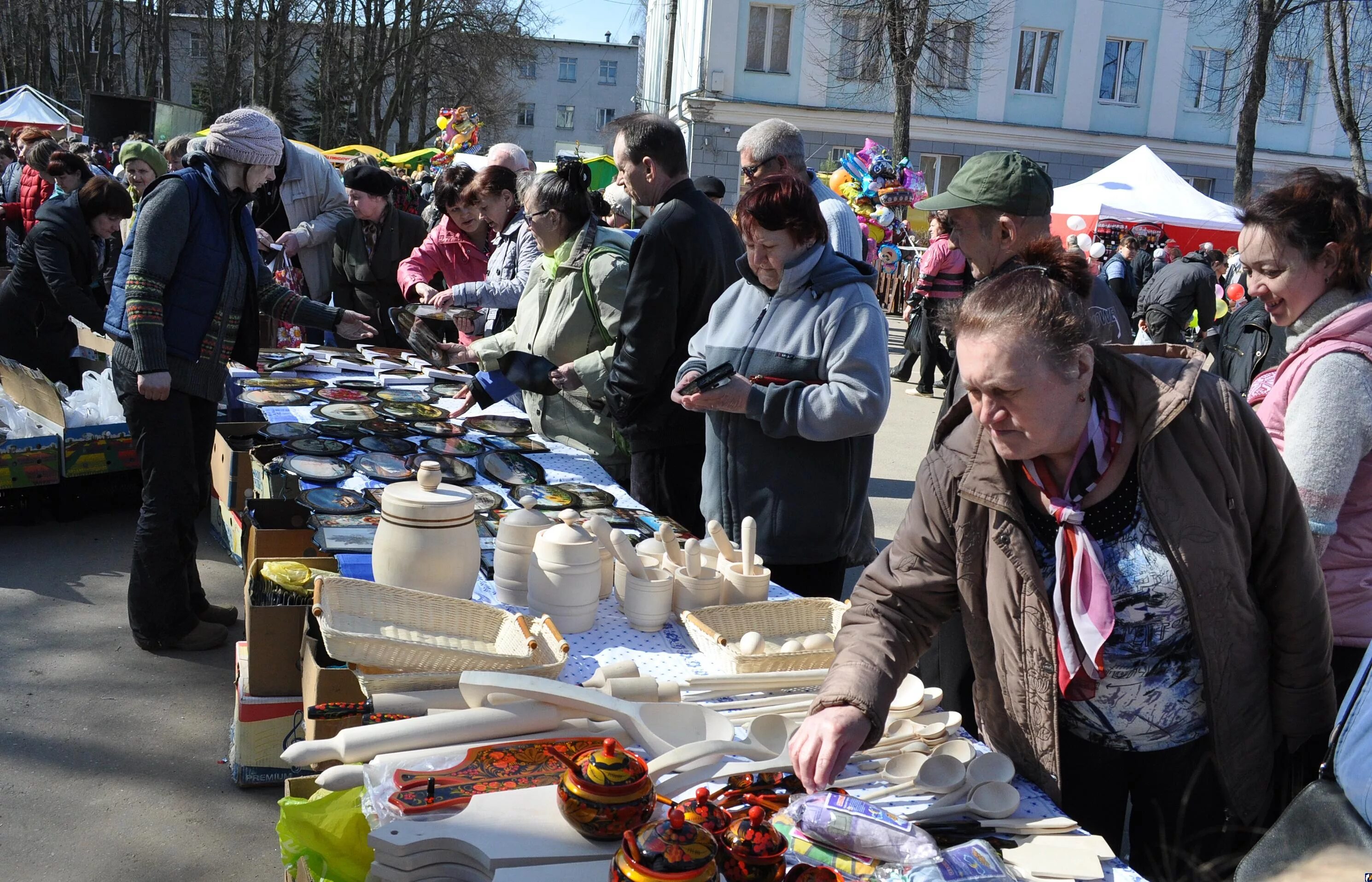 Международные ганзейские дни вильянди. Ярмарка великий. Великий устюг ярмарка. Весенняя ярмарка великие луки. Великий устюг ярмарка.