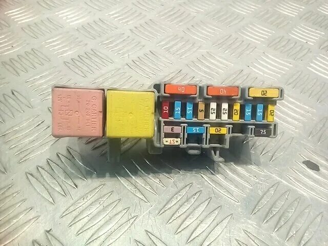 Реле рено сценик 2. Реле 8200338695 на рено сценик. Реле рено сценик 2. Реле рено трафик 2. 8200263345 реле аналоги.