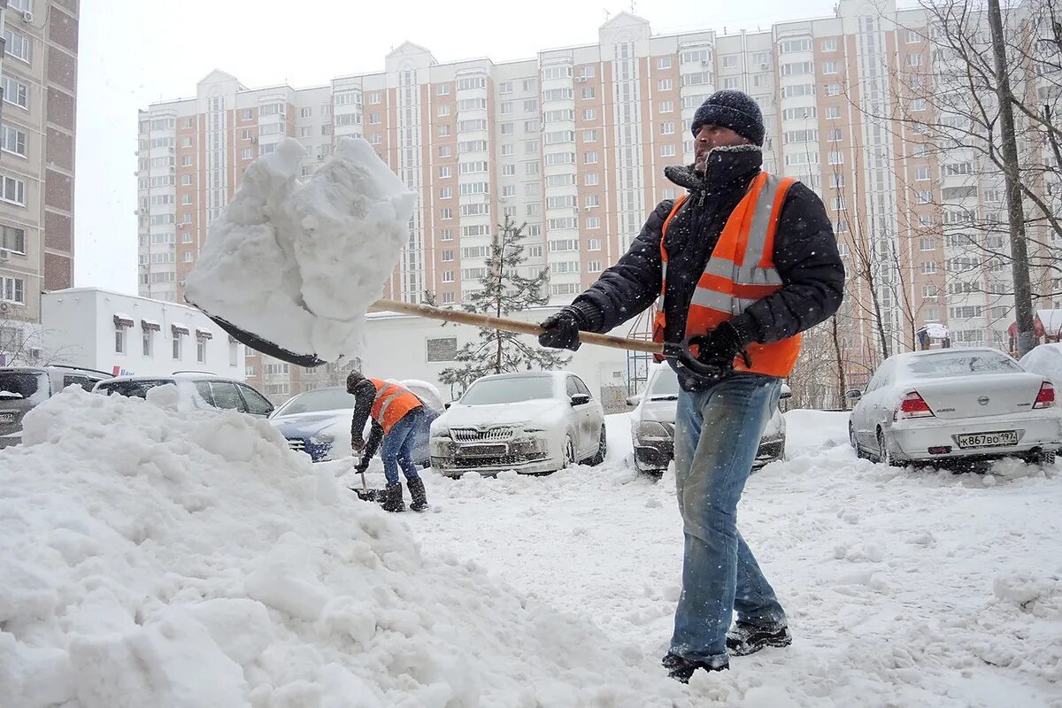 Снегопад в Москве. Сильный снегопад. Сильный снегопад в Москве. Обильный снегопад в Москве.