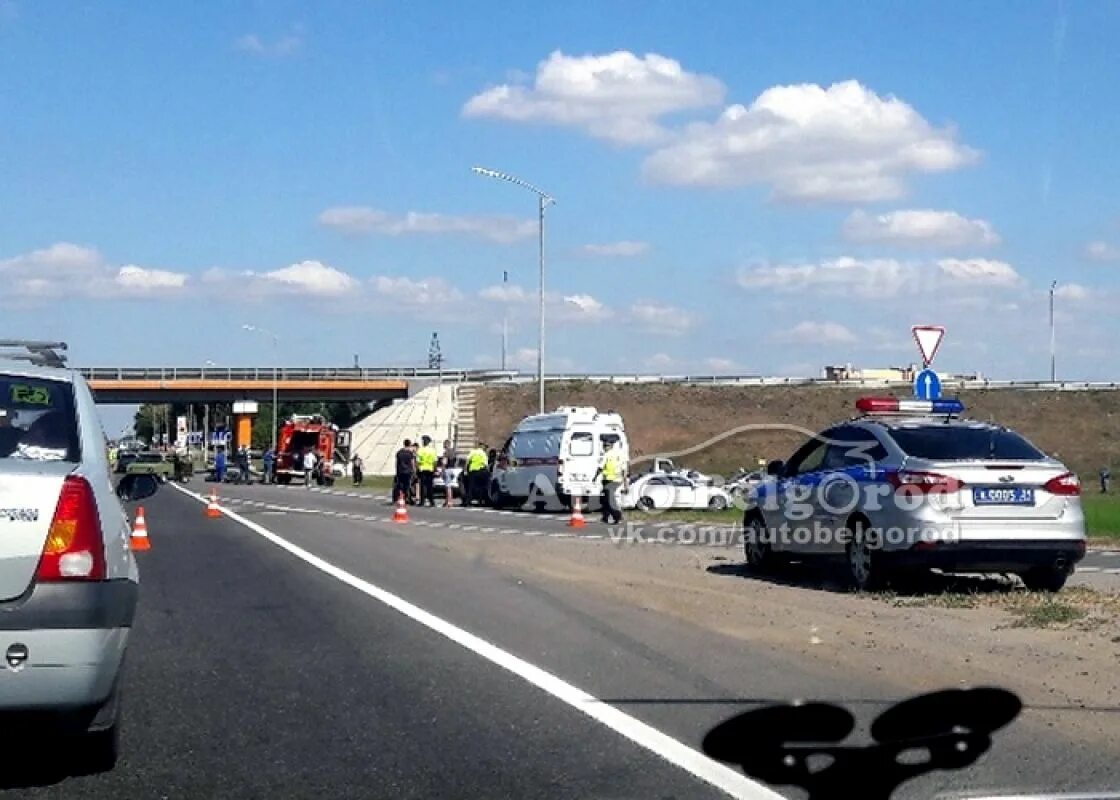 Что творится на границе с белгородом. Выезд из Северного Белгород. Авария в Белгороде сегодня в Северном. Происшествия в Северном Белгород. Белгород выезд из города.