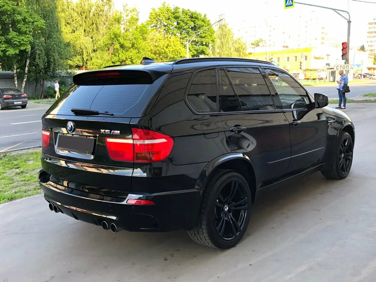 Bmw x5 черный. BMW x5 e70 Black. BMW x5 e70 черный сатин. BMW x5m e70 Black. BMW x5m e70 Black Edition.