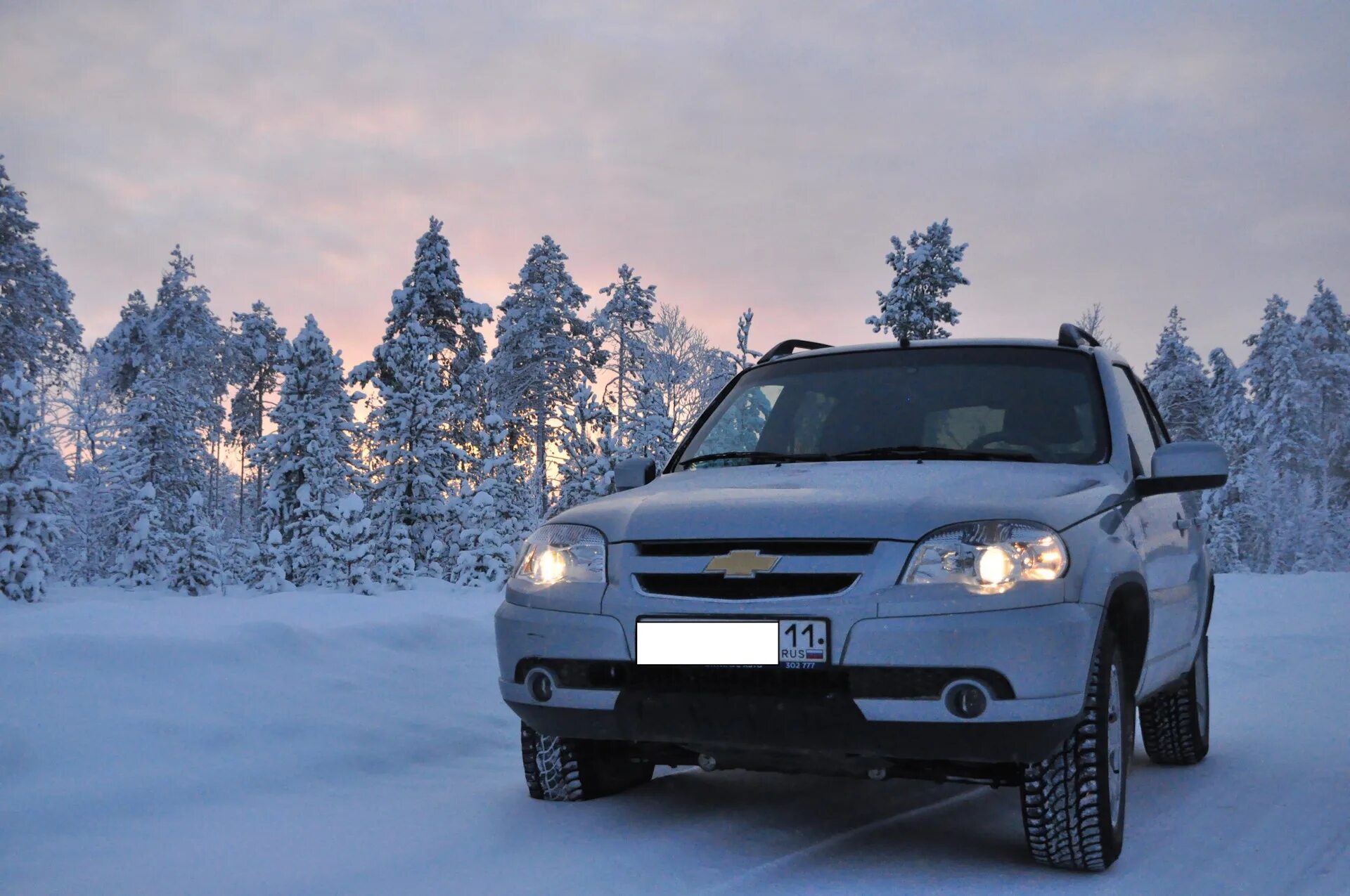 Машина шеви нива. Нива 4х4 Шевроле. Нива Шевроле 4 на 4. Шеви Нива 1. Chevrolet Niva 2004.