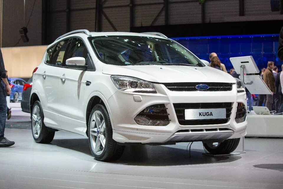 Установить на форд куга. Форд Куга 2015. Ford Kuga 2. Ford Kuga 2022. Форд Куга 2014.