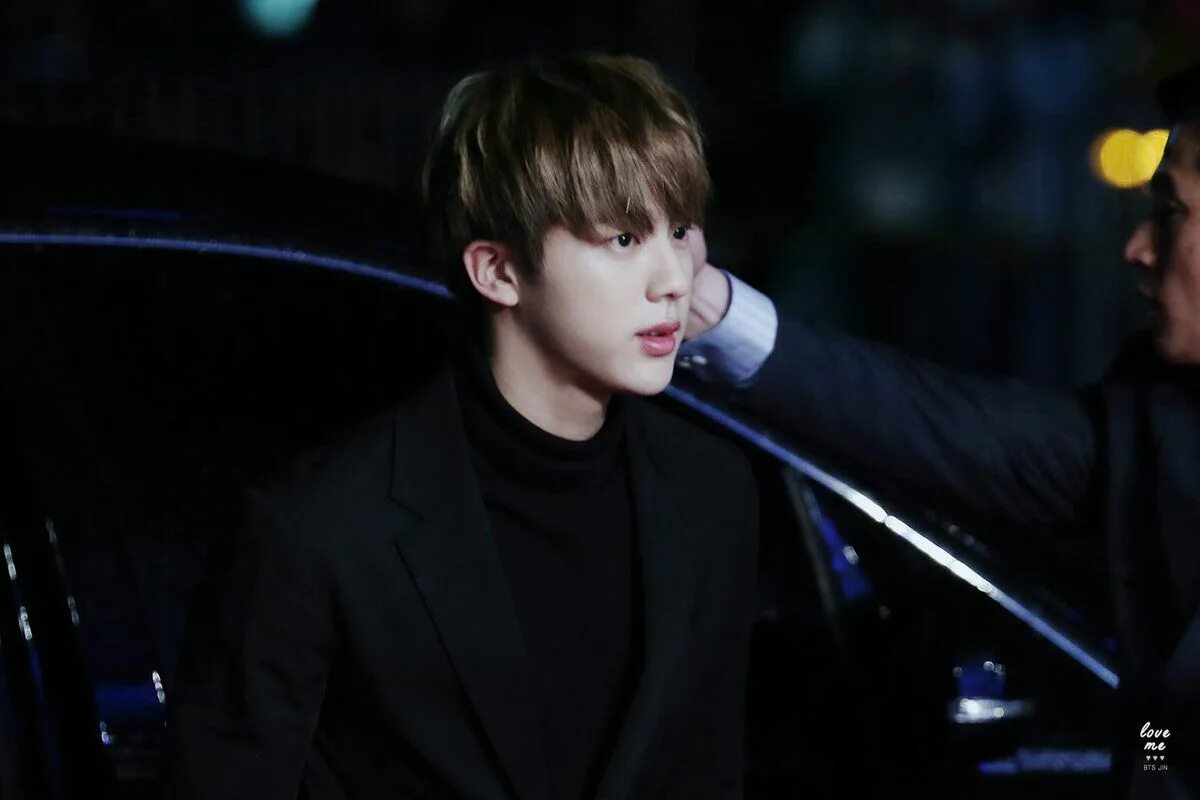 Фон сцена бтс. Корея сеул бтс. Bts выход. Группа бтс гиф. Бтс на сцене 2022.