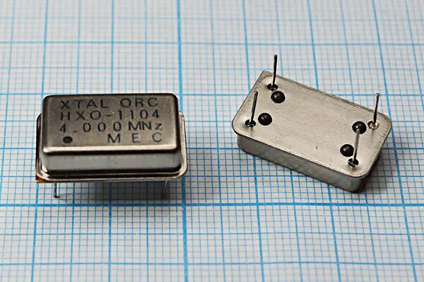 Генератор сигналов (function generator). Генератор 4 мгц. Генератор b5400e-. Генератор 4 мгц. Кварцевый генератор 50 мгц.