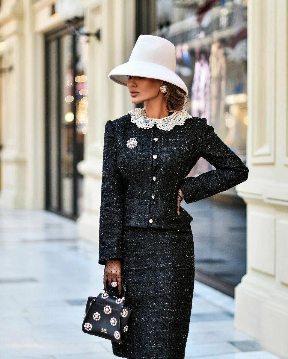 стиль жаклин за 40. элегантная женщина. элегантная дама одежда. стильные образы для женщин. платья шанель 2020 твид.