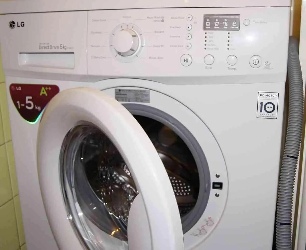 Samsung wf1124. Сломалась стиральная машинка. Фирмы стиральных машин. При отжиме сильно шумит стиральная машинка хайер. Чтобы стиральная машинка не прыгала.